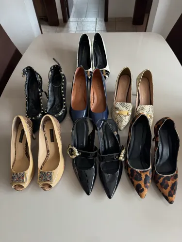 7 pares de sapato feminino 