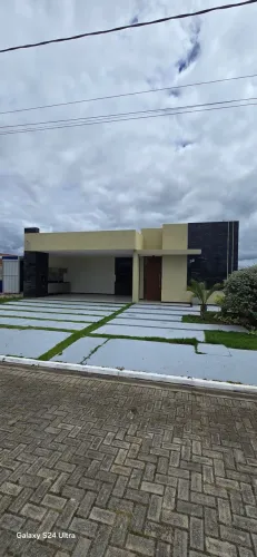 Casa em condomínio (Barra)