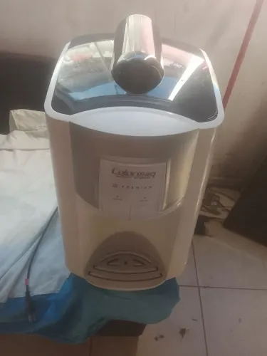Bebedor purificador