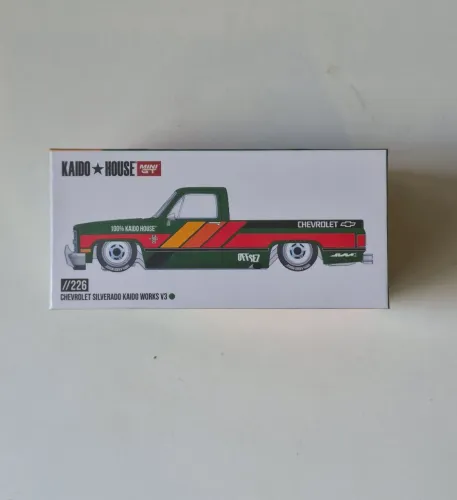 Miniatura Kaido House Chevrolet Silverado Kaido Works V3 LACRADA