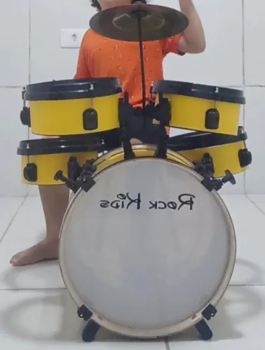 Bateria infantil