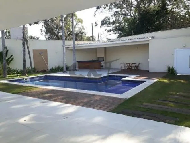 Casa - 4 Dormitórios (3 Suítes) à Venda no Jardim Marajoara, São Paulo/SP