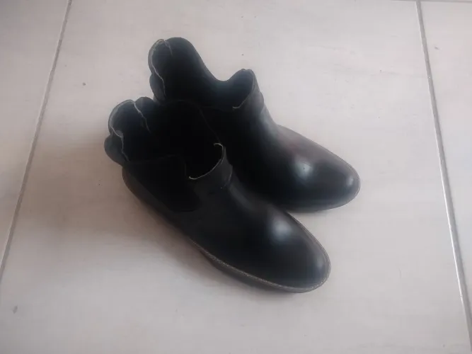 Botas Colcci tamanho 35