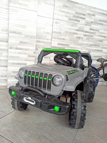 Carrinho Elétrico Zippy 