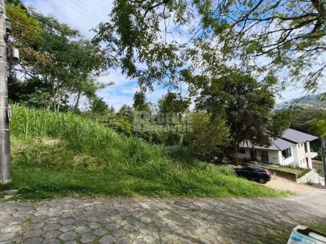 Tereno com 855m² no Pantanall Florianópolis