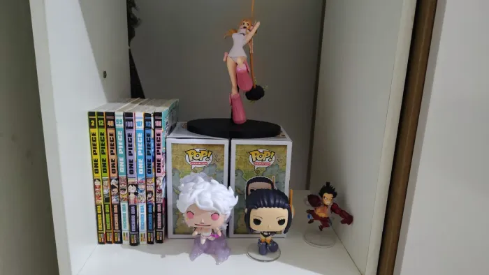 action figure/funko pop e mangas tudo junto