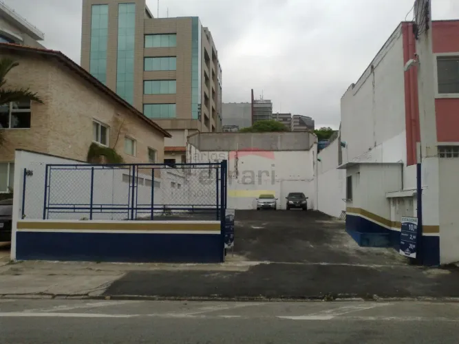 JARDIM PAULISTA Terreno 330,00 ao lado Parque Ibirapuera R$ 4.300.000,00 - ALUGADO