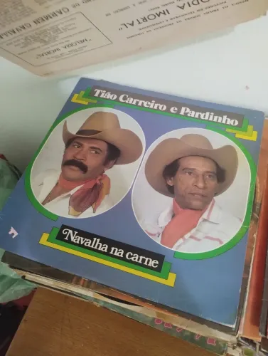 Disco de Vinil Tião Carreiro e Pardinho - Navalha na carne