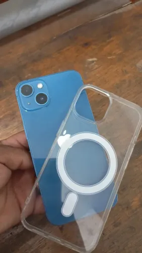 Vendo iPhone 13, 128 gigas todo original , pego iPhone inferior com torna da sua parte