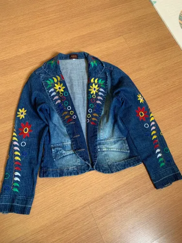 Jaqueta Jeans Bordada Vintage 