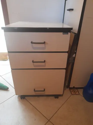 Gaveteiro para escritório 