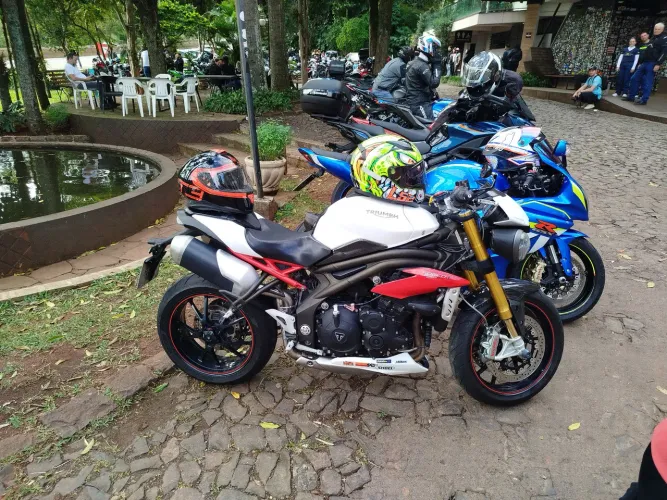 Speed Triple 1050R 2016
