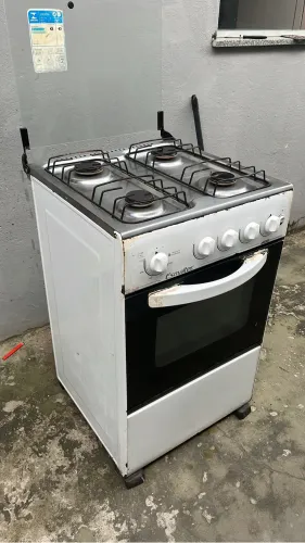 Vendo Fogão esmaltec 4 bocas
