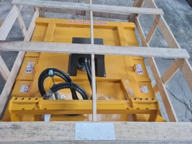 Implemento Roçadeira Para Mini Carregadeira Nova