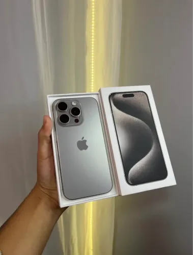iPhone 15 Pro Impecável 