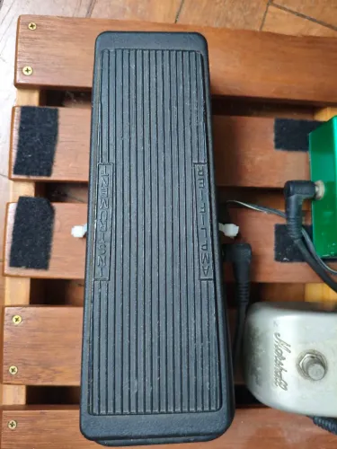 Pedal wha Cry Baby GCB95 LED MOD