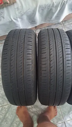 Pneu19560r15