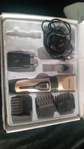 Maquininha para tosa de pet.