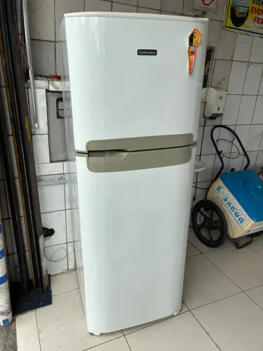 Geladeira, Frost Free, 220v (Entrego)