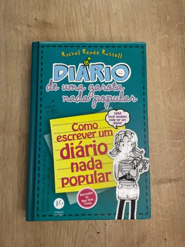 Livro Diário de Uma Garota Nada Popular. Volume 3,5