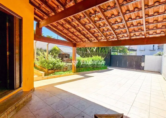 Casa com 3 quartos à venda, 230 m² por R$ 595.000 - Jardim Zulmira - Sorocaba/SP