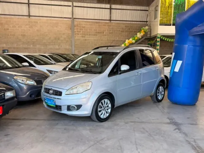 Fiat Idea Attractive 1.4 Fire Flex 8V 5P 2013