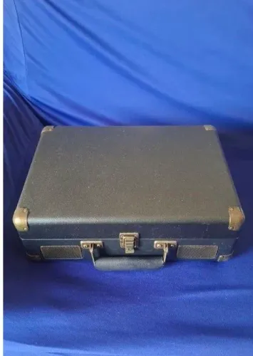 Vendo vitrola Raveo