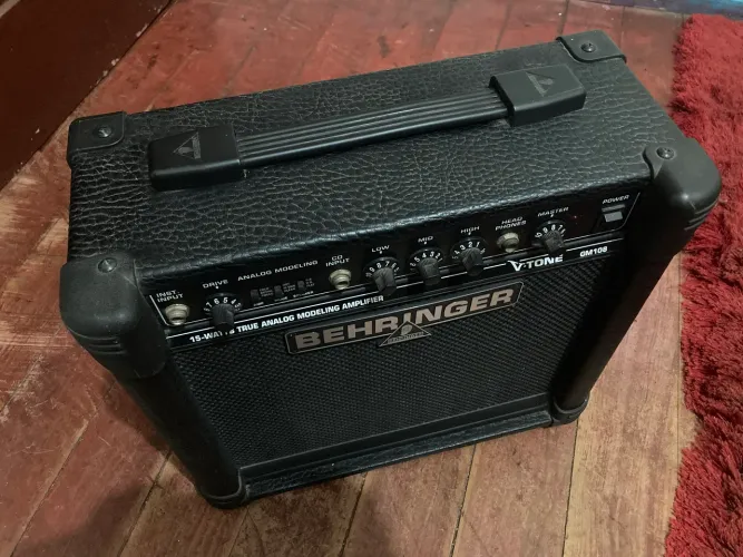 Amplificador Behringer GM-108