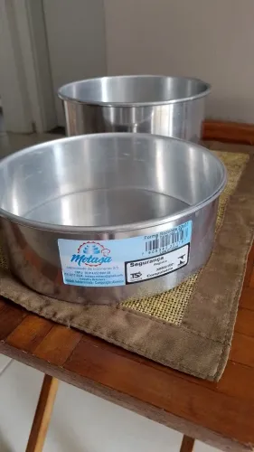 Forma com fundo removível