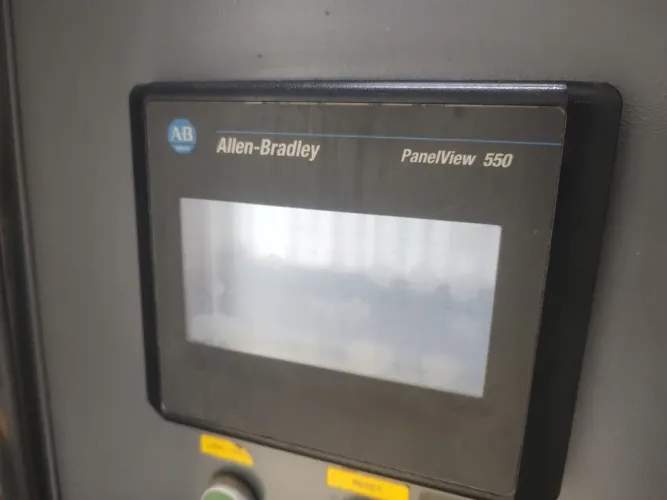 IHM Allen Bradley PanelView 550 2711 T5A16L1