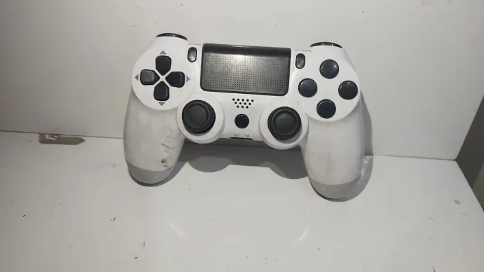 Controle de Playstation 4 com defeito 