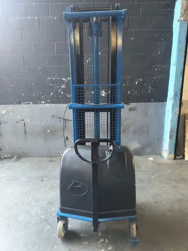 Empilhadeira elétrica a bateria