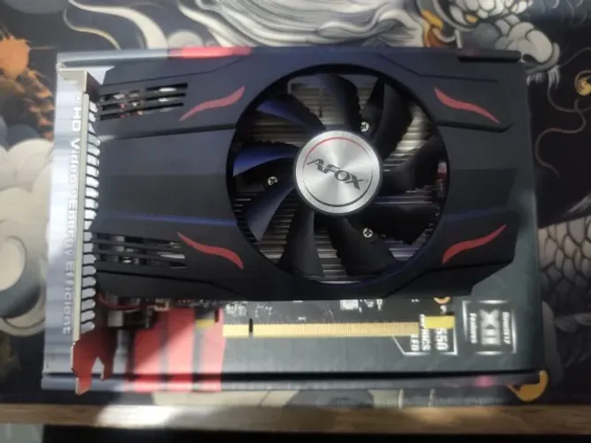Placa de Vídeo AMD RX 550 - 4gb GDDR5 - 128bits - Afox - Acc Cartão/Pix/Só Venda!