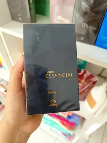 Perfume Essencial Oud. Natura. Entregamos em Belem e Ananindeua.