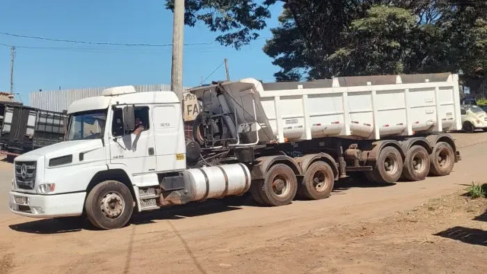 MERCEDES BENZ 1635 + CARRETA RANDON CAÇAMBA 2012