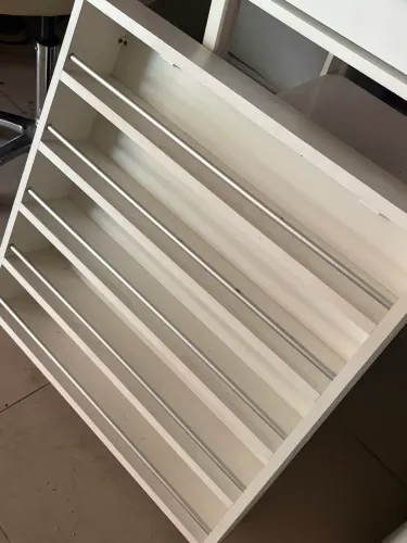 Prateleira de esmaltes 