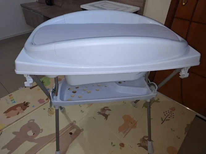 Banheira Gauzerano com trocador Azul.