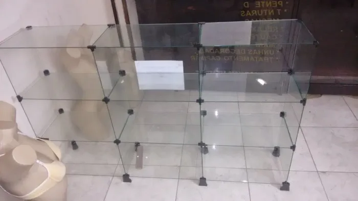 Balcão Vitrine de vidro