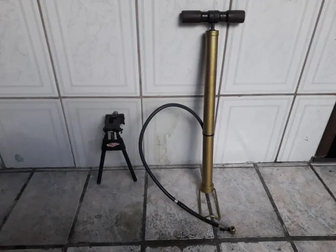 Bomba para encher pneu de beki 