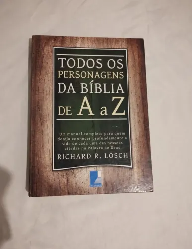 Uma jornada completa com detalhes da vida de cada personagem bíblico. 