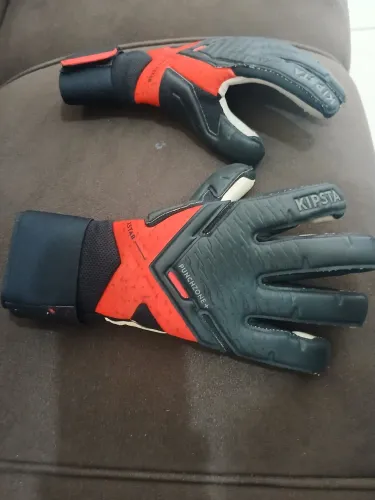 Luva de Goleiro Kipsta F900 Profissional - Tamanho 9".