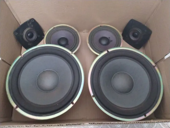 Par de Alto falantes linha gradiente 8'' e 4,5'' 4ohms