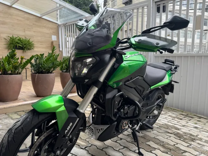 Moto nova 400 cilindradas - Oportunidade negociar diretamente com o proprietário