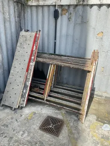 Temos andaimes tubulares DISPONÍVEIS 