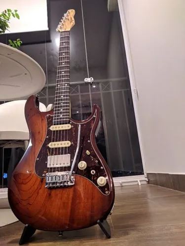Guitarra Tagima Stella HSS Honey Sunburst (Handmade in Brazil Series!)