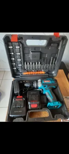 Parafusadeira e Furadeira 21v com impacto