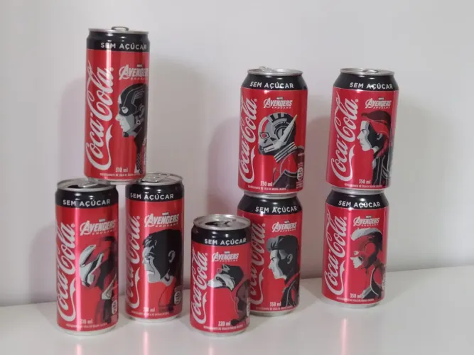 Coca cola Marvel 08 latas vazias 