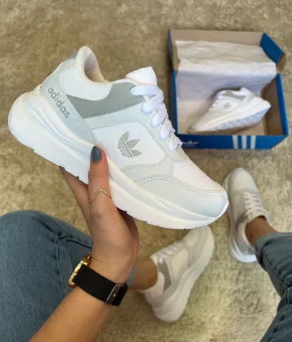 Tênis ADIDAS