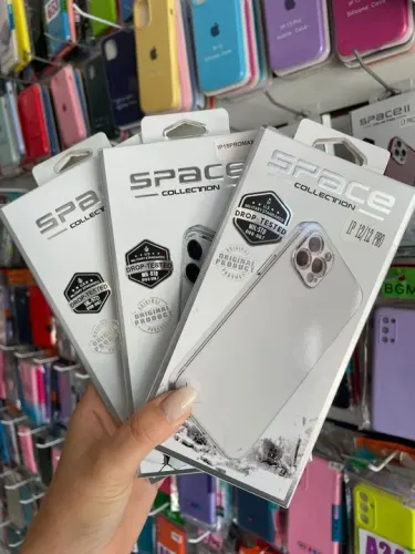 Capa Space Transparente Todos os Modelos de iPhone