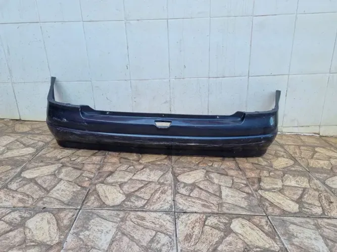 Parachoque traseiro Astra Sedan 1998/1999 2000/2001/2002